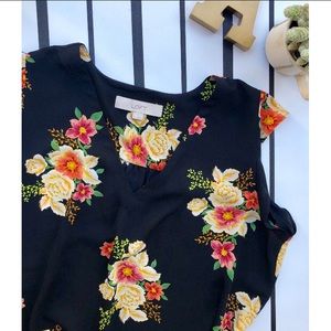 Flutter Sleeve Floral Top